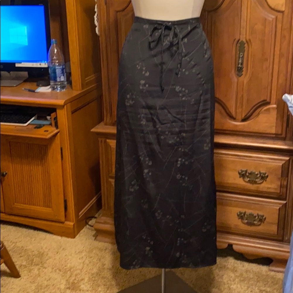 Black & Grey Flowered Skirt
